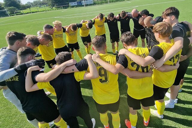 Der SV Langschede muss in den kommenden Wochen wieder den Teamgeist beschwören.