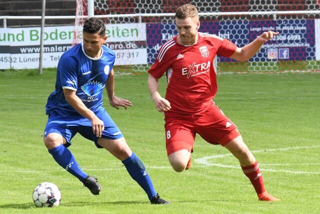 Robin Rosowski im Zweikampf.