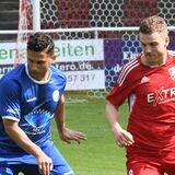 Robin Rosowski im Zweikampf.