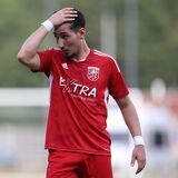 Olcay Yilmaz rauft sich die Haare.
