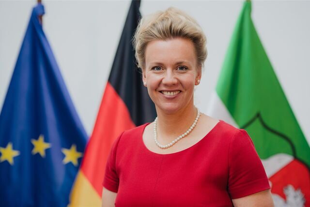 Ina Brandes (CDU) am Rednerpult beim letzten CDU-Kreisparteitag.