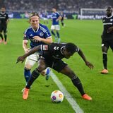 16.09.2023, Fussball, 2. Bundesliga, 6. Spieltag Saison 2023/2024, FC Schalke 04 – 1.FC Magdeburg, Lino Tempelmann (FC Schalke 04), Daniel Heber (1. FC Magdeburg)


Foto: Teresa Kroeger/RHR-FOTO