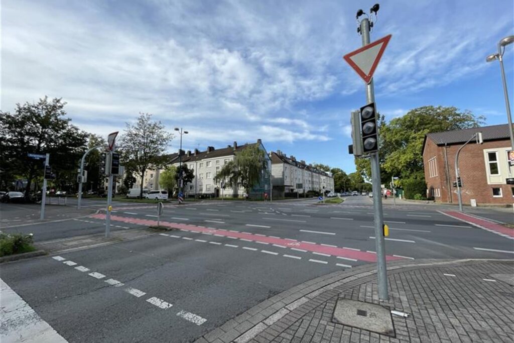 Eine ausgefallene Ampel an der Ruhrallee/Markgrafenstraße Eine ausgefallene Ampel an der Ruhrallee/Markgrafenstraße