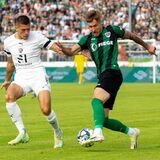 Joel Grodowski führt den Ball.