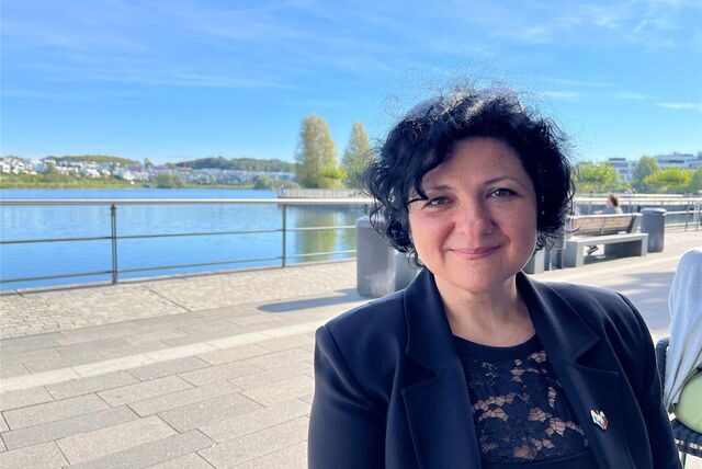 Elena Rosenblat am Phoenix-See