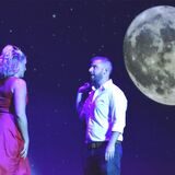 Unter dem Mond von Wanne-Eickel beginnt die Liebe von Petra (Anni Herget) und Ritchie (Jonas Pieper). Der Kamener spielt ab sofort die Hauptrolle im Ruhrical.