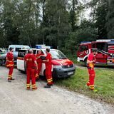 Rettungskräfte der Feuerwehr und Polizei eilten am Sonntagnachmittag zum Silbersee II in Haltern.