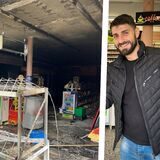 „Monas Mini-Markt“ am Westkamp/Ecke Sendstraße ist ausgebrannt. Unser Archivfoto rechts zeigt Betreiber Ali Alayan in besseren Zeiten: bei der Eröffnung im Oktober 2022