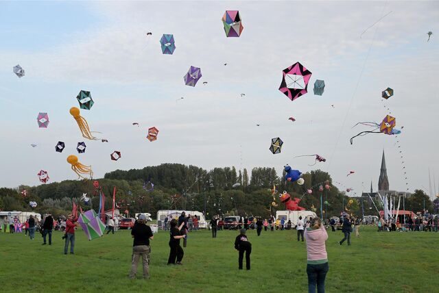 Das Drachenfest sorgte am Wochenende für einen bunten Himmel über Lünen.