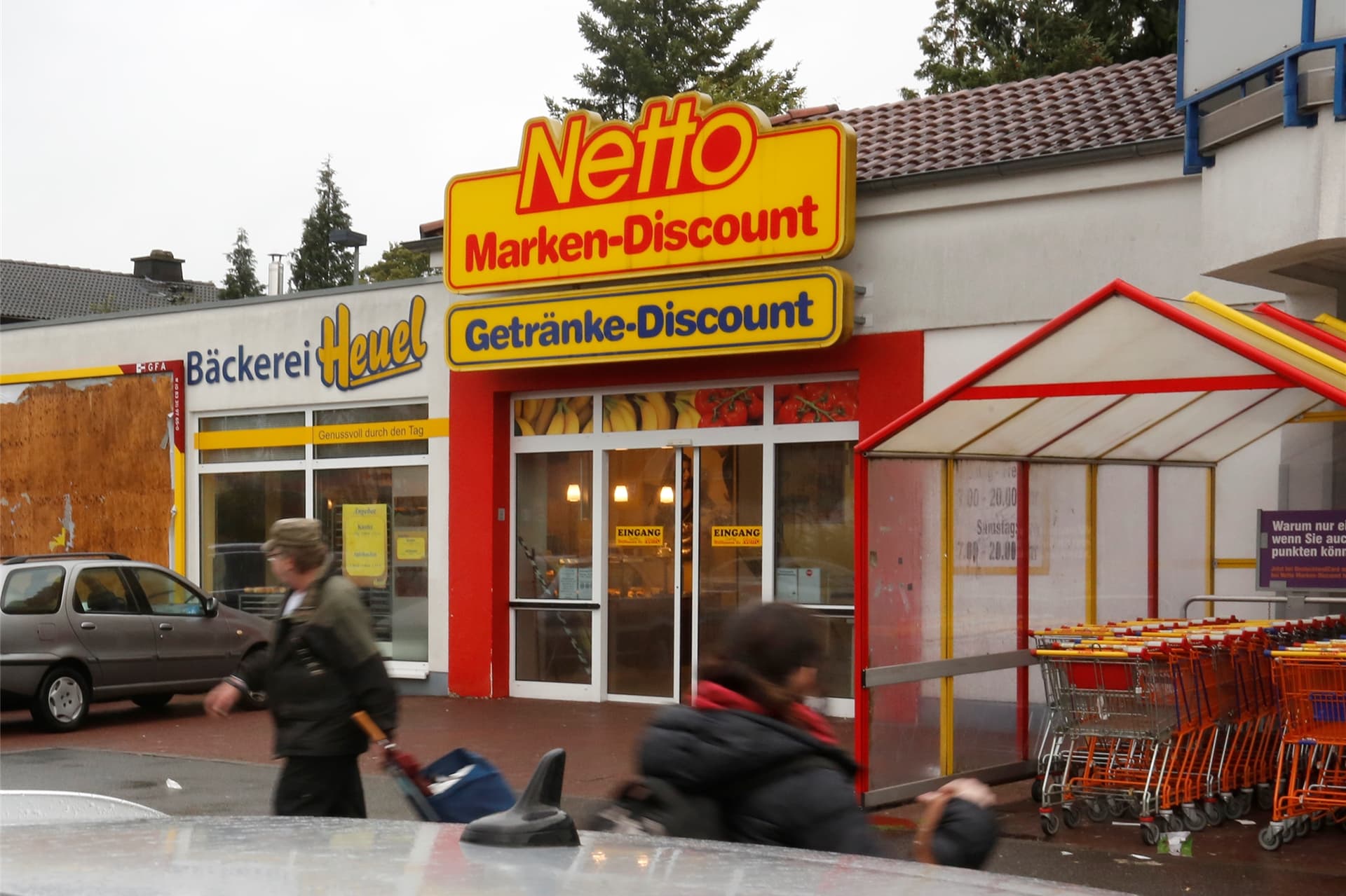 Der Netto in Bergkamen-Weddinghofen soll in einen Neubau der grünen Wiese am Häupenweg umziehen. Nun ist klar, wer gegen diesen Plan geklagt hat.