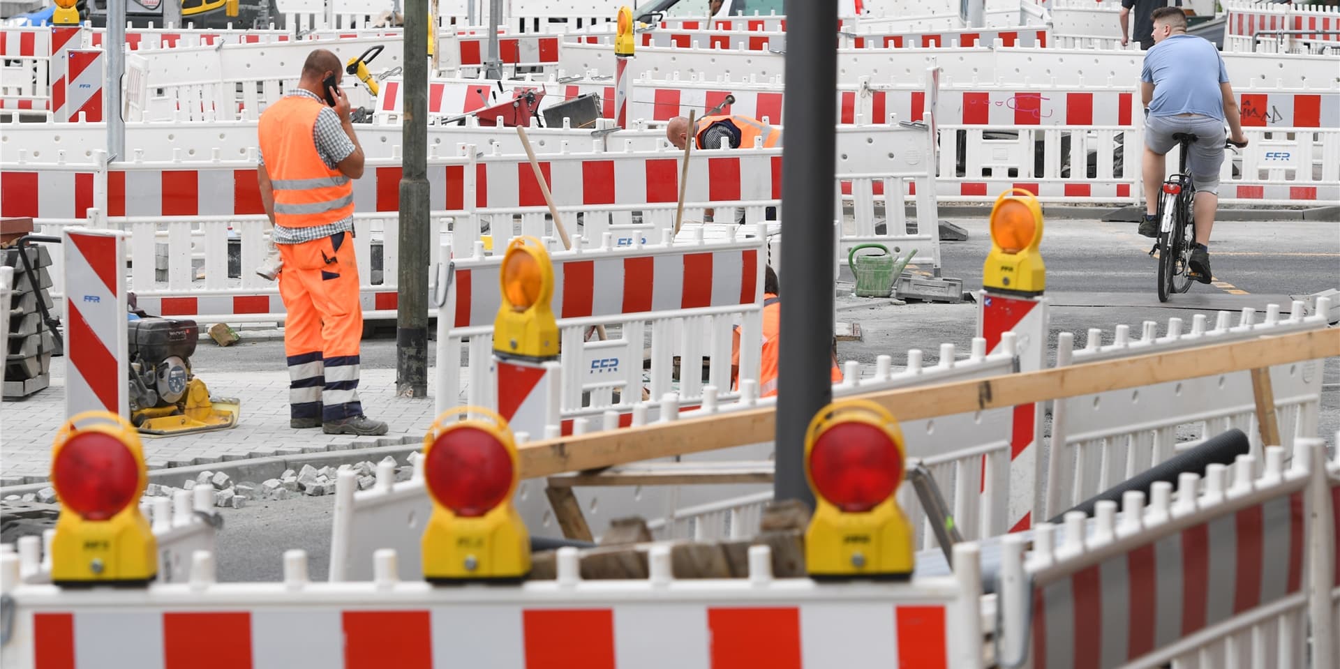 In Rünthe wird momentan viel gebaut. Autofahrer aus Werne müssen Umleitungen in Kauf nehmen.