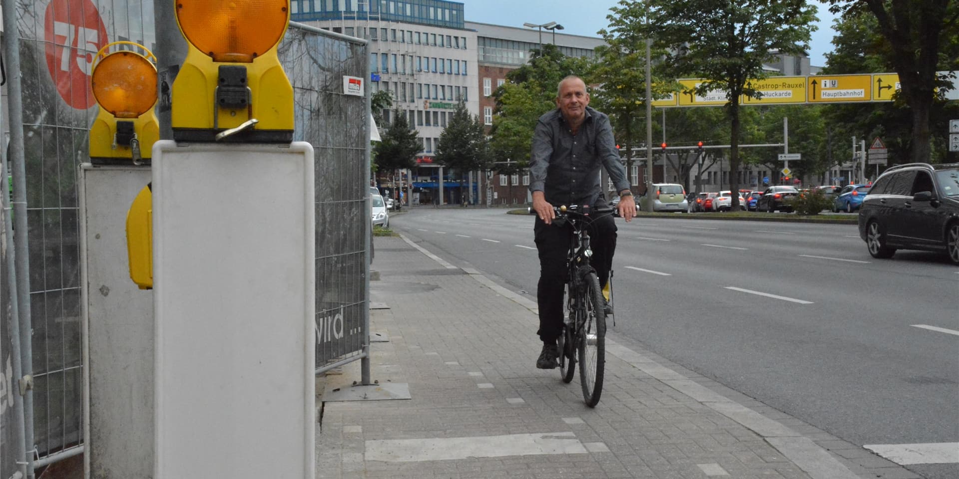 Am Südwall in Dortmund versperrt eine Baustelle seit Jahren den Radweg.