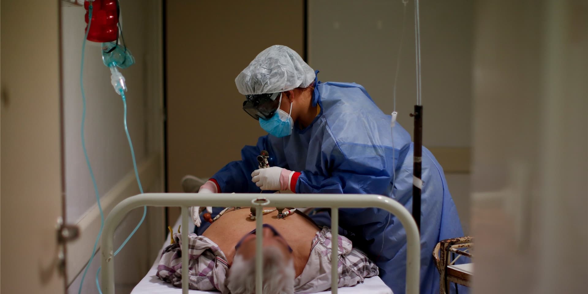 Experten zufolge ist es denkbar, dass Patienten sich neu infizierten, dies aber gar nicht merken