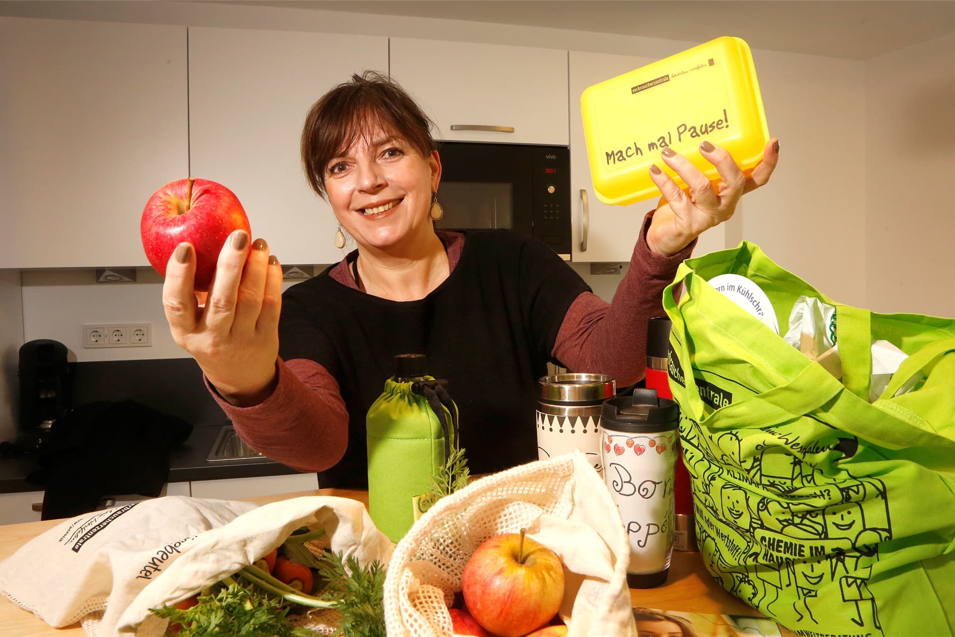 Jutta Eickelpasch stemmt sich mit ihrem Aktionsbündnis gegen den unnötigen Verbrauch von Plastik. Die neue Studie zum Thema macht sie zwar betroffen, bewegt sie aber auch zu verstärktem Handeln: „Es muss noch so viel passieren.“