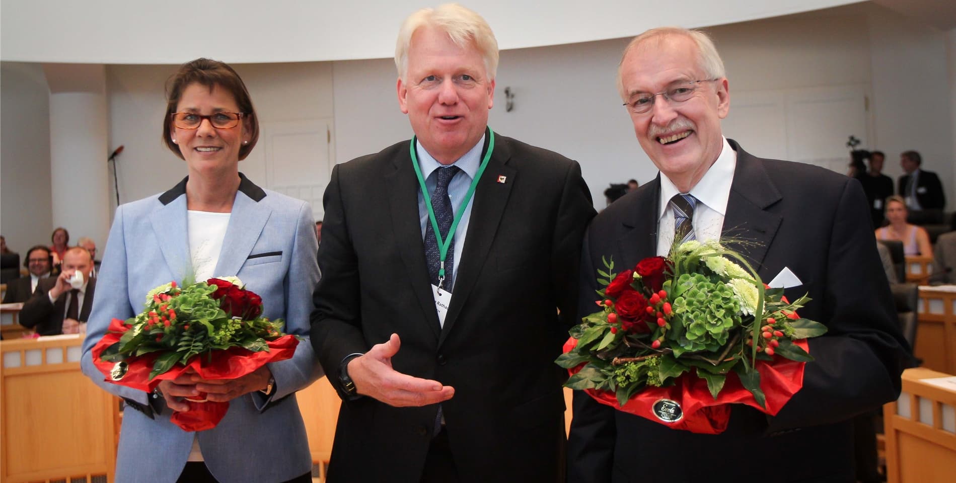 Ein Bild der Ratsspitze aus alten Zeiten, das es so in der neuen Wahlperiode nicht mehr geben wird. OB Sierau (Mitte) hört auf, SPD-Bürgermeisterin Birgit Jörder hat es nicht in den neuen Rat geschafft, und CDU-Bürgermeister Manfred Sauer kandidiert nicht mehr für das Amt.