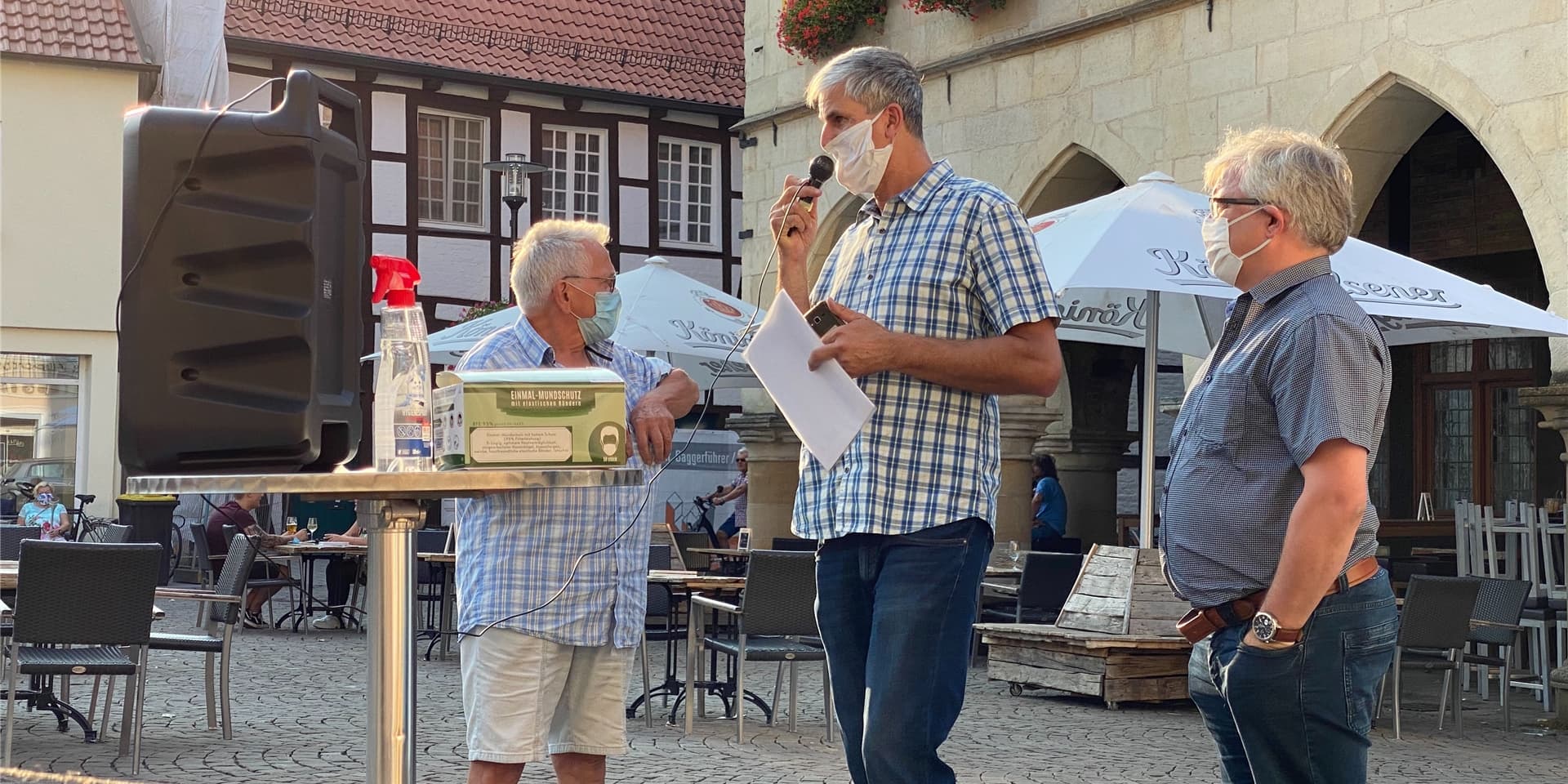 Die Organisatoren der Veranstaltung sprechen sich gegen den Neubau Im Baaken aus.