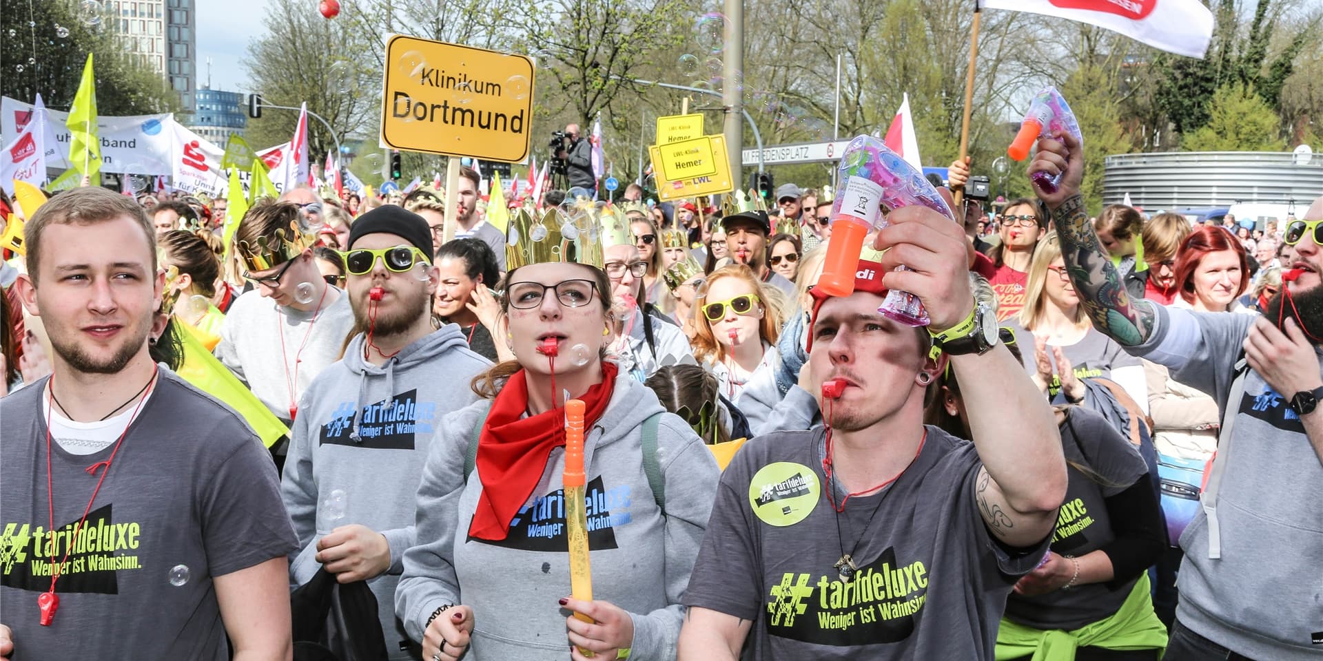 Auf mehreren Strecken sind zahlreiche Streik-Teilnehmer im April 2018 durch Dortmund gezogen.