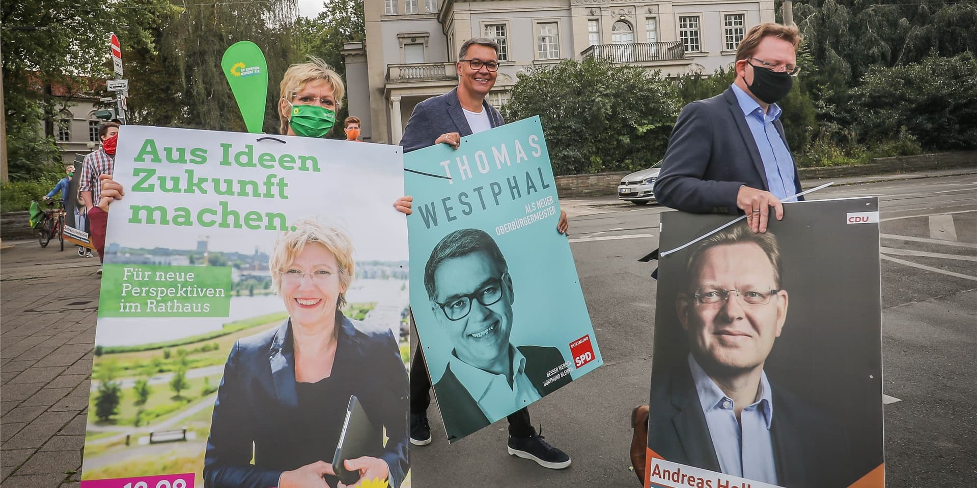 Thomas Westphal (M.) und Andreas Hollstein treten in der Stichwahl gegeneinander an. Daniela Schneckenburgers Grüne haben eine eindeutige Wahlempfehlung ausgesprochen.