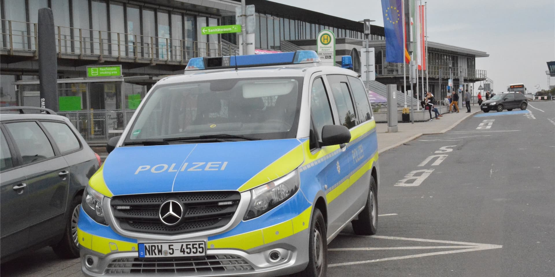 Am Flughafen sind gleich drei Personen an einem Tag besonders negativ aufgefallen.
