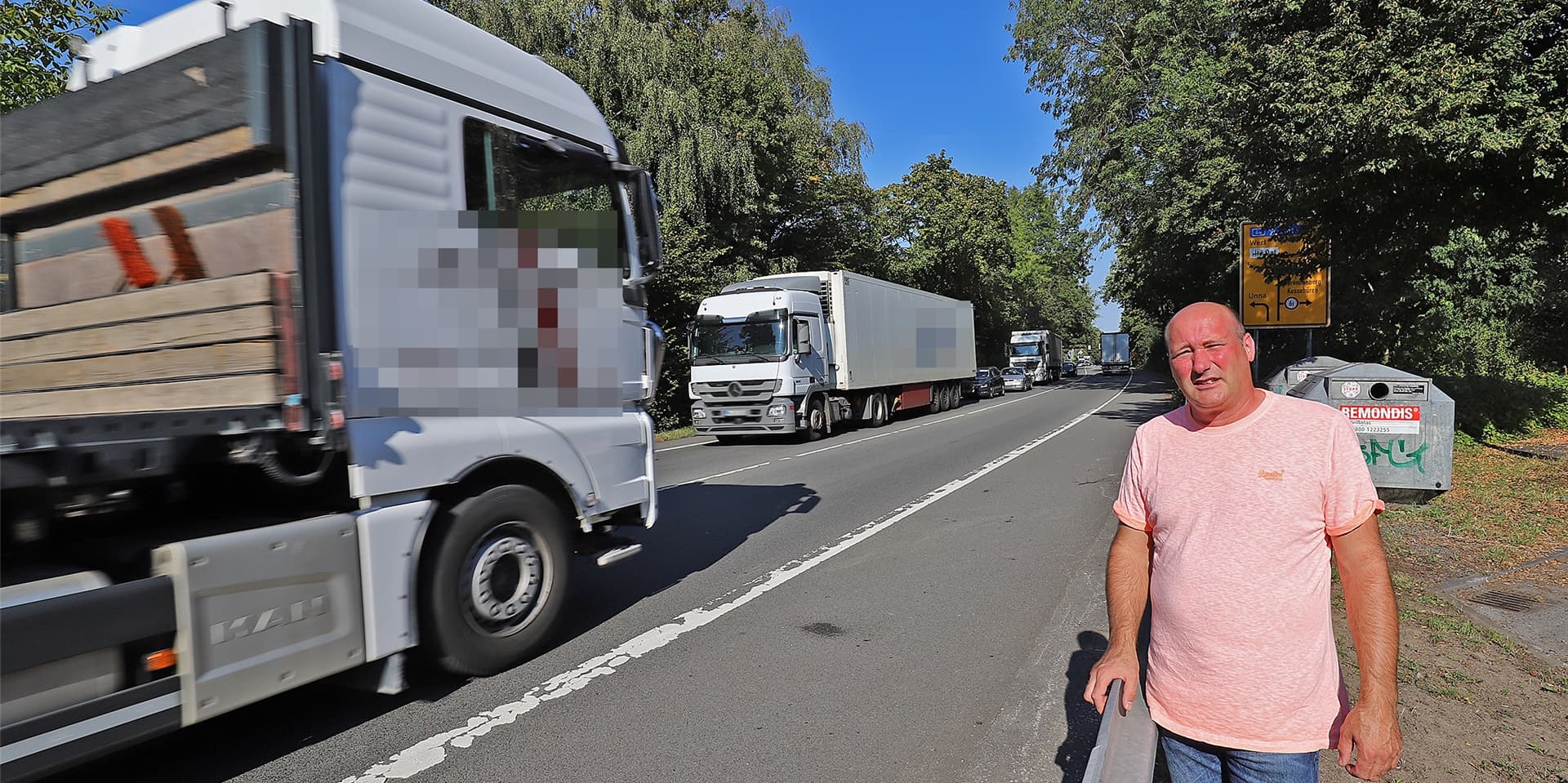 Thomas Schulz an der B1: Die Belastung, insbesondere durch Lkw, ist groß. In seinem Elternhaus spürt der Anlieger das in Zeiten der Bauarbeiten auf der A44 besonders deutlich.