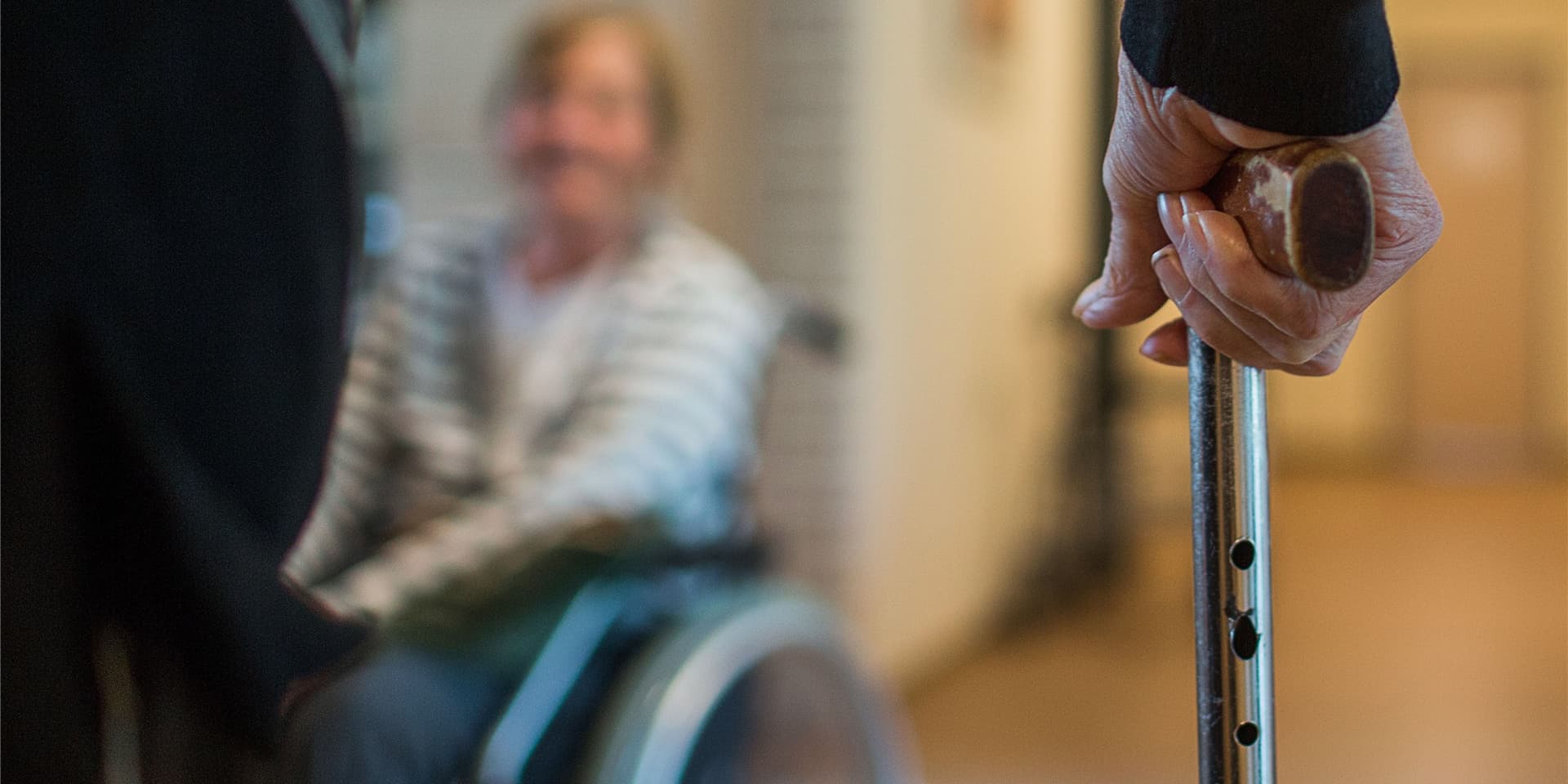 In einer Demenz-WG in Dortmund Brechten wurden strenge Maßnahmen zum Stoppen der Infektionskette eingeleitet.