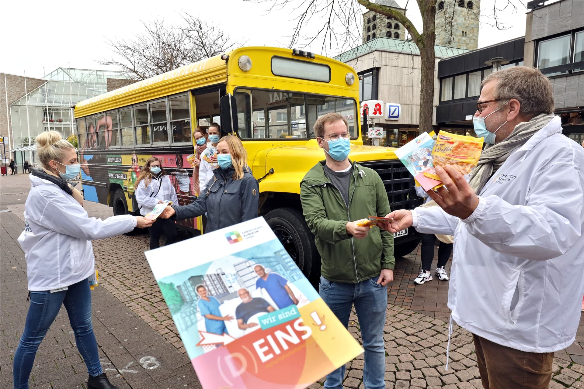 Am Freitag fusionierten die Krankenhäuser in Unna zum Christlichen Klinikum. Statt einer Feier gab es einen Infobus in der Innenstadt. Beide Häuser behandeln Corona-Patienten.