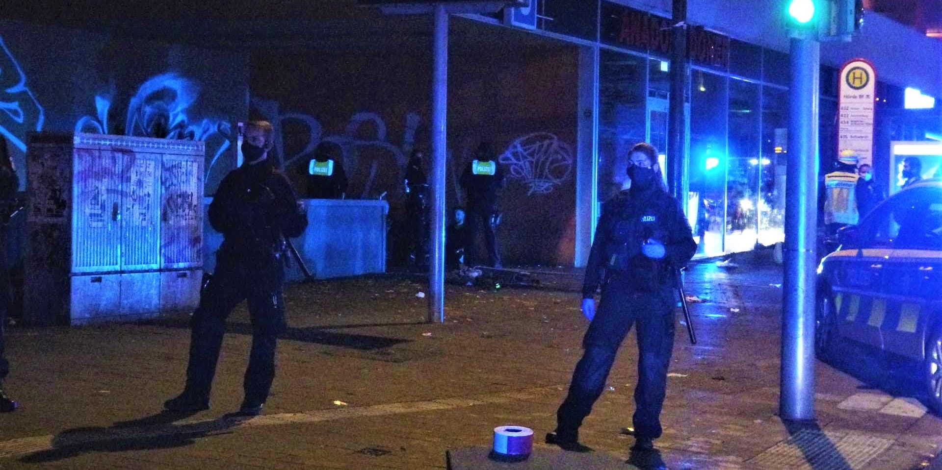 Vor dem Hörder Bahnhof wurde ein Mann tödlich verletzt.