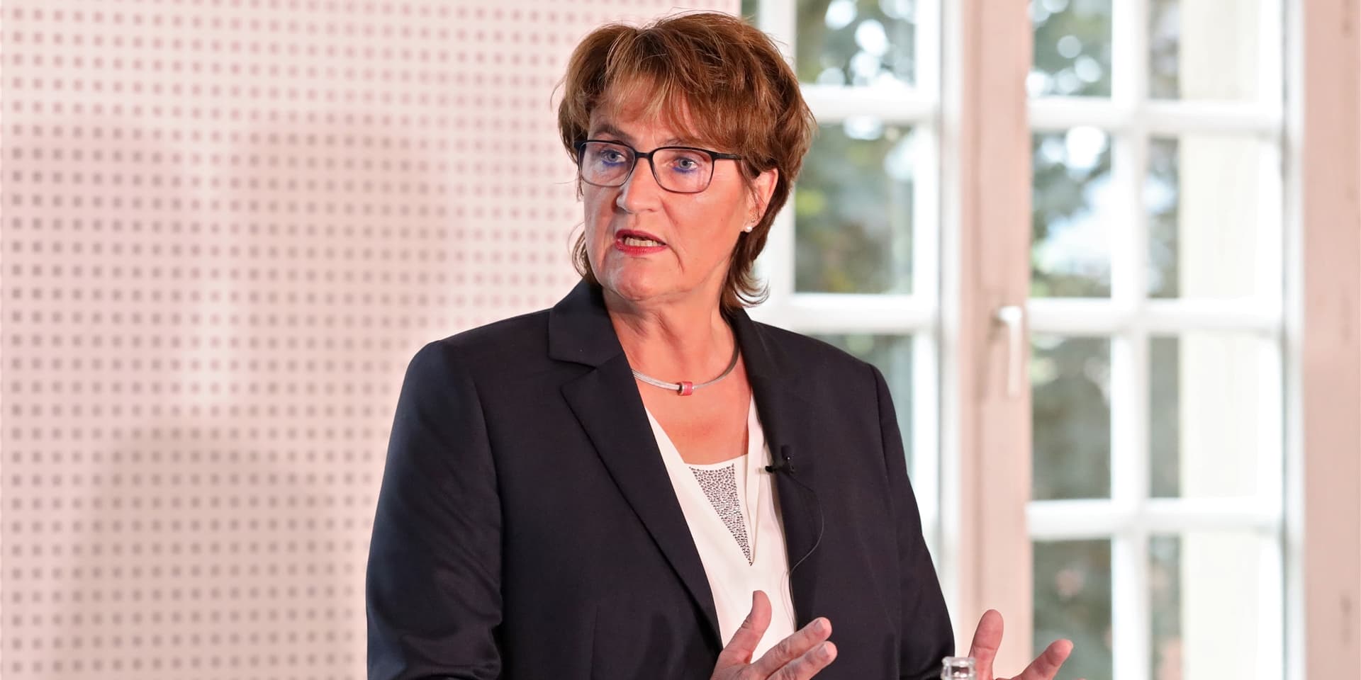 Fröndenbergs Bürgermeisterin Sabina Müller äußert sich erstmals am Tag der Wahl ihrer künftigen Stellvertreter zu der von der CDU-Fraktion angestoßenen Debatte.