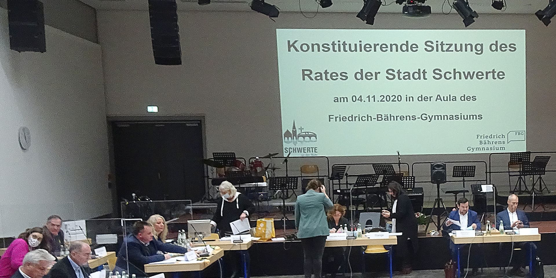 Der Rat der Stadt Schwerte kam am 4. November 2020 zur konstituierenden Sitzung in der Aula des Friedrich-Bährens-Gymnasium zusammen.