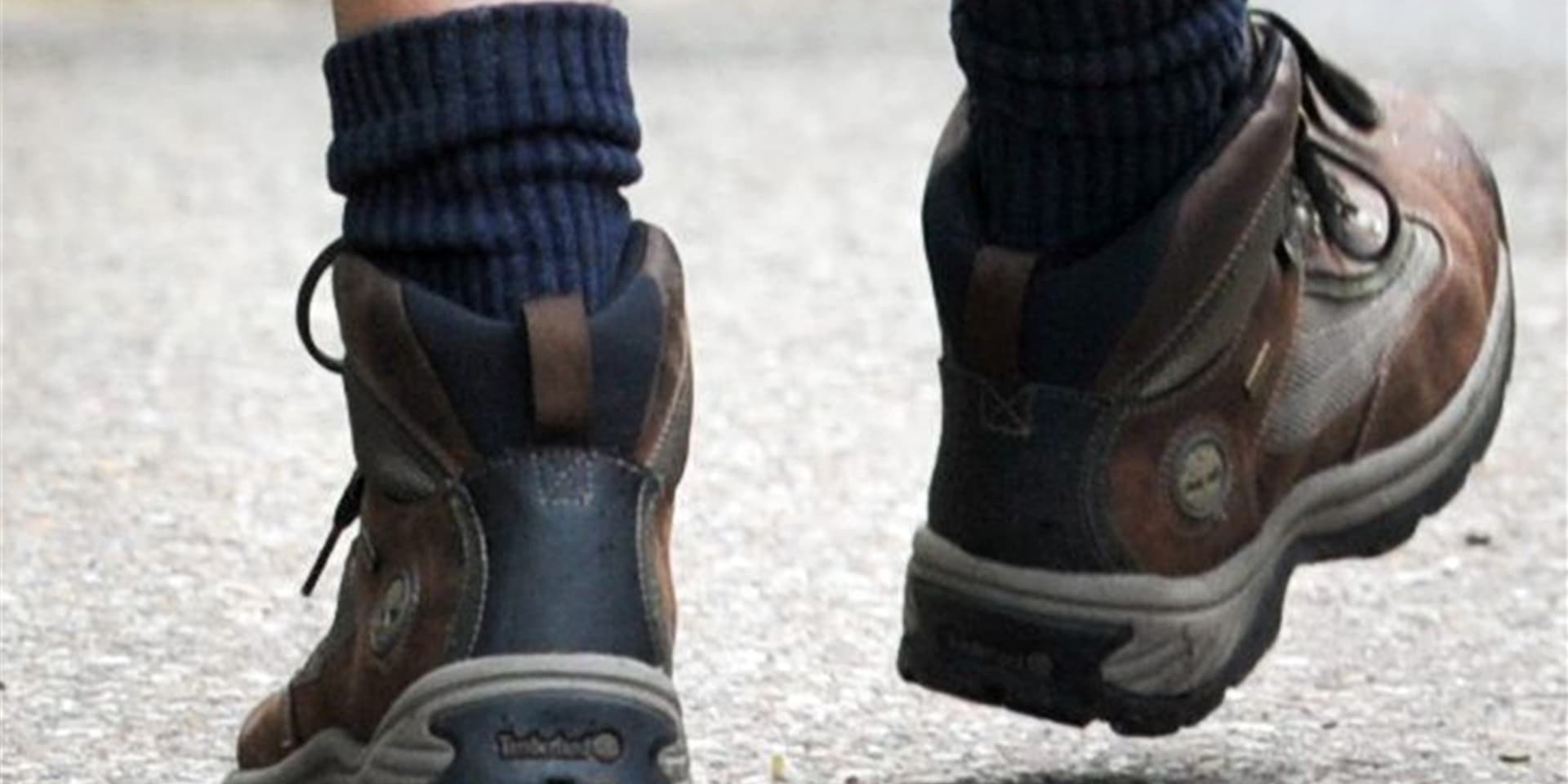 Besser in Sachen Schuhen etwas aufrüsten, als zu empfindliches Schuhwerk bei den Touren tragen.