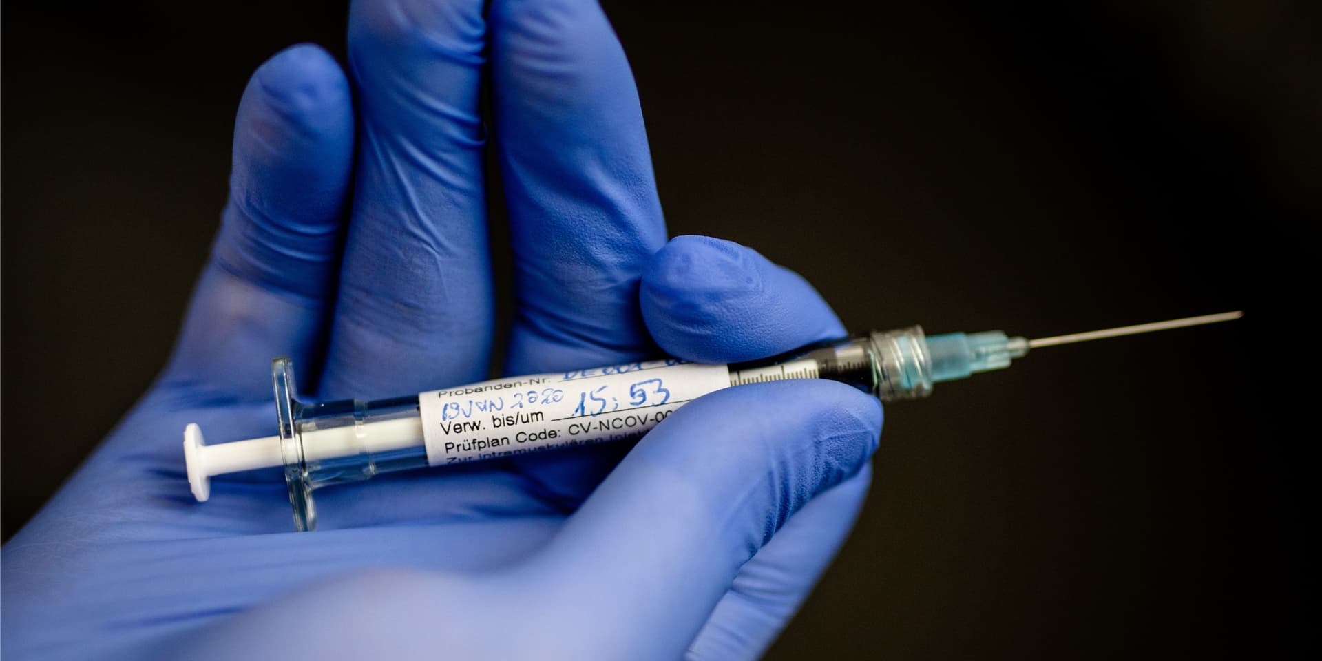 Das Mainzer Unternehmen Biontech und sein US-amerikanischer Partner Pfizer haben verkündet, dass sie für ihren Corona-Impfstoff in Kürze die Zulassung beantragen wollen. (Symbolbild)