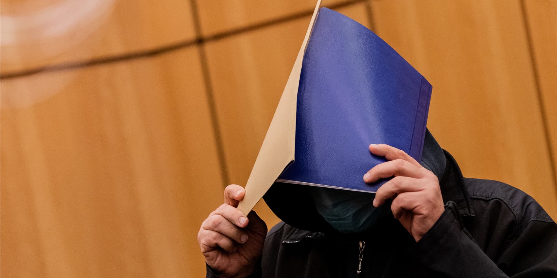 Im Missbrauchsfall Münster hat das Landgericht ein erstes Urteil gesprochen und den 53-Jährigen für drei Jahre und drei Monate ins Gefängnis geschickt.