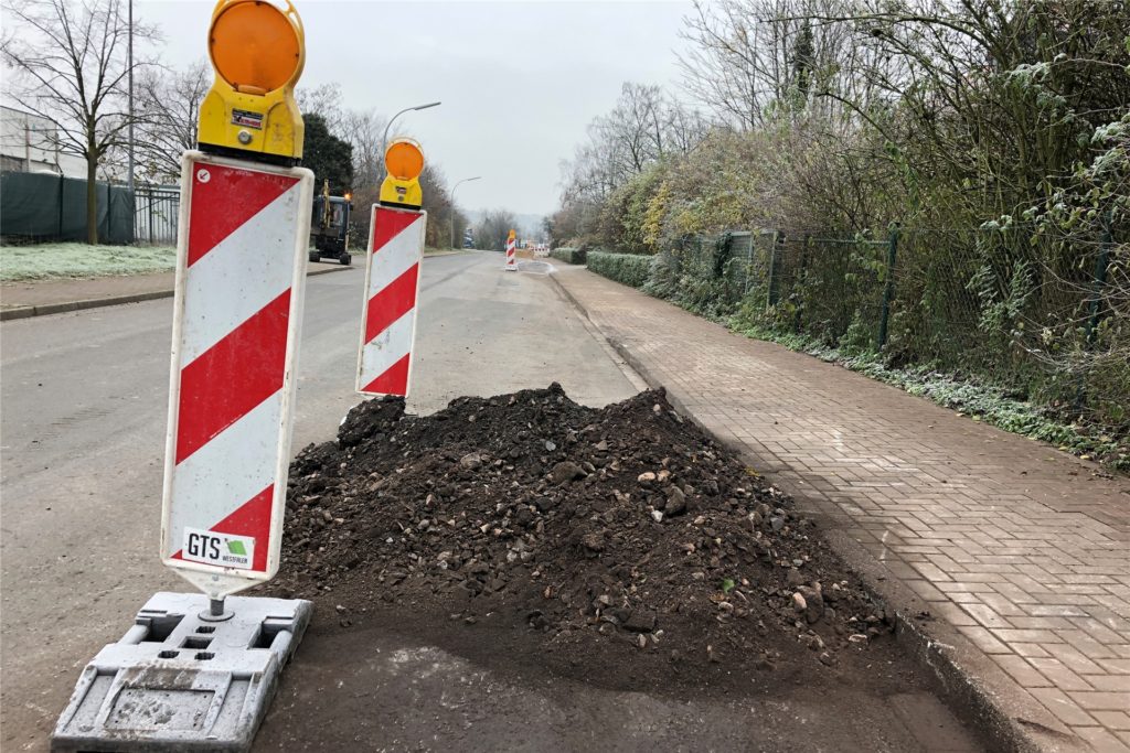 title attribut 120 Kilometer Leitrungen werden für den Breitbandausbau im Außenbereich verlegt.