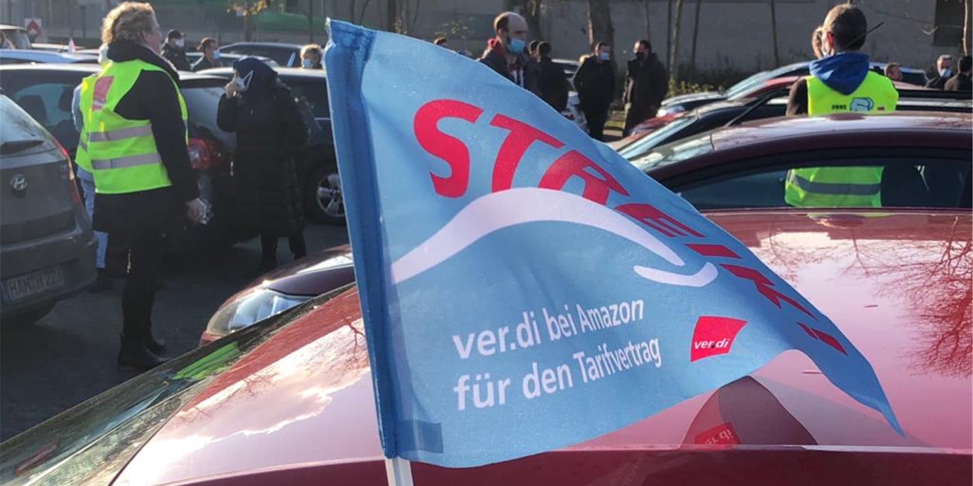 Am 27. November 2020 demonstrierte Verdi auf dem Solebad-Parkplatz.