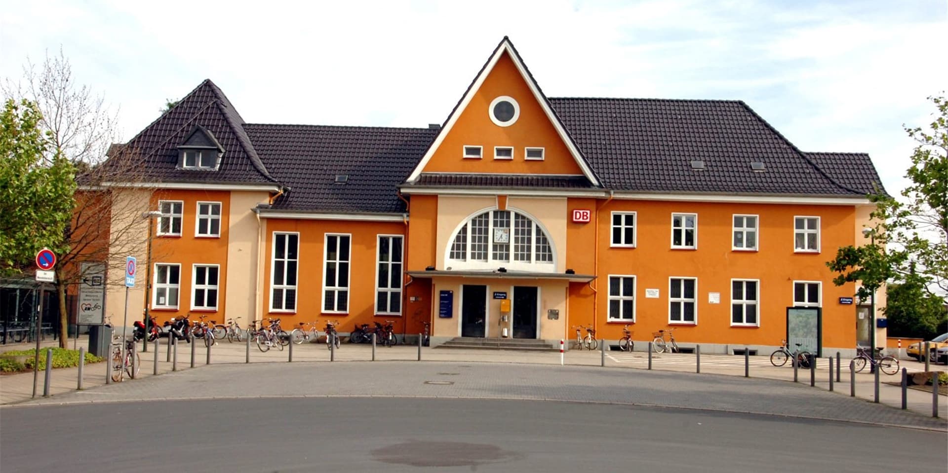 Am Lüner Hauptbahnhof ist ein 43-Jähriger am Montagmorgen (4.1.) Opfer eines Raubdelikts geworden.