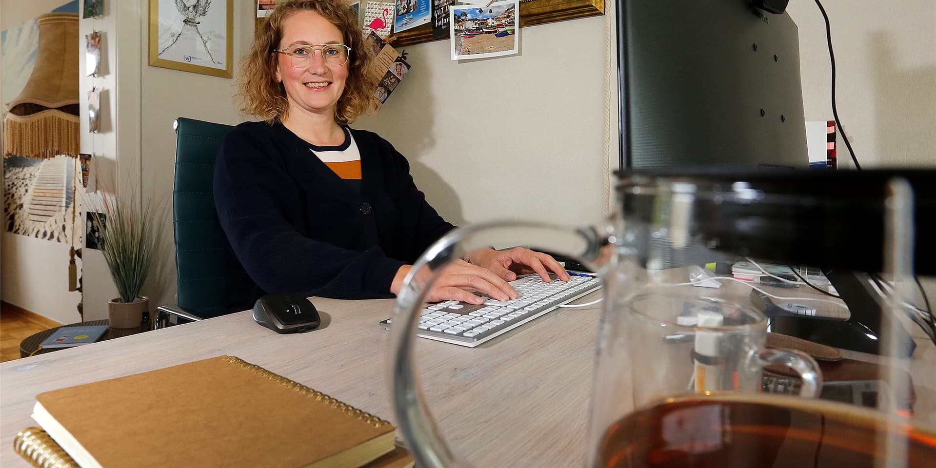 Sandra Voß sitzt wie viele ihrer Kollegen aus der Firma Bulten in Bergkamen noch oder wieder im Homeoffice. Das Unternehmen hat inzwischen nachgerüstet. So wie viele andere auch.
