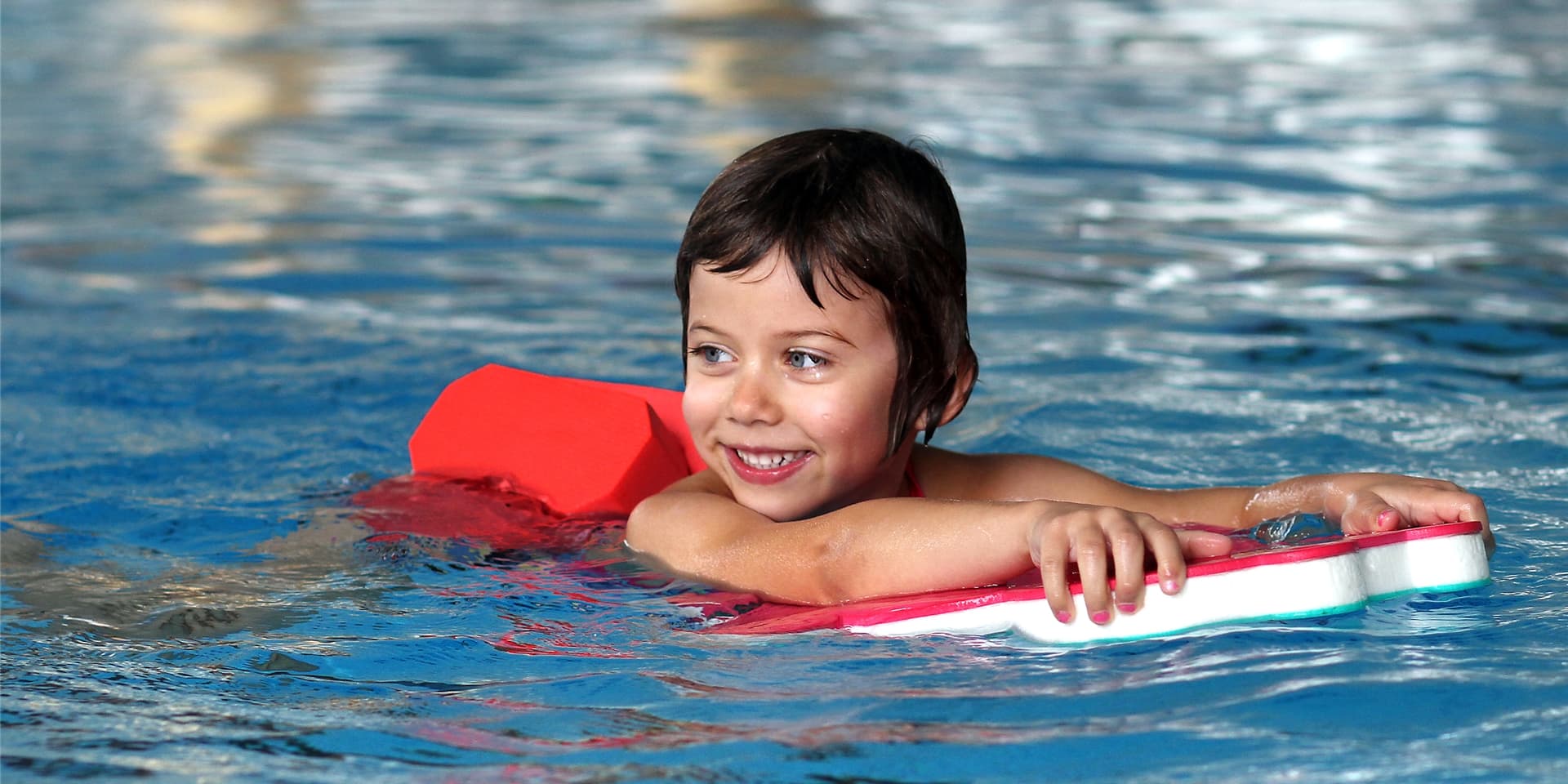 Schwimmkurse und -unterricht fallen zurzeit im Solebad Werne aus. Weil die Hallenbäder generell derzeit nicht öffnen dürfen, befürchten Experten, dass immer weniger Kinder das Schwimmen lernen.