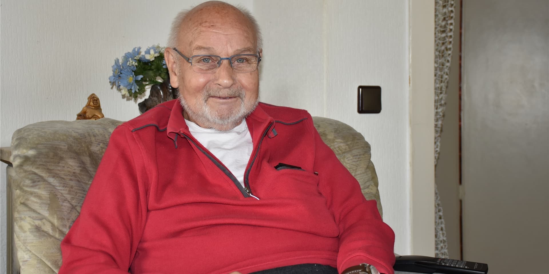 Dieter Keßler würde gerne noch zur Gaststätte nebenan, um Kontakte zu pflegen. Die Corona-Pandemie macht das derzeit unmöglich.