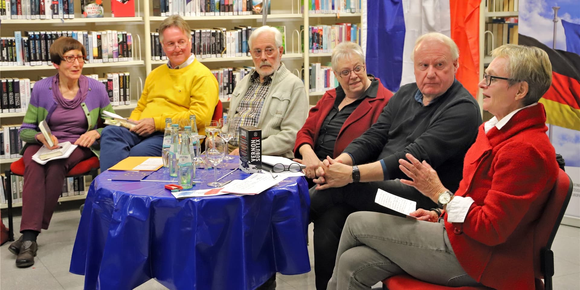 Ein französischer Literaturabend wie hier in der Gemeindebibliothek ist derzeit nicht möglich, trotzdem suchen die Holzwickeder den Kontakt zu ihren französischen Freunden.