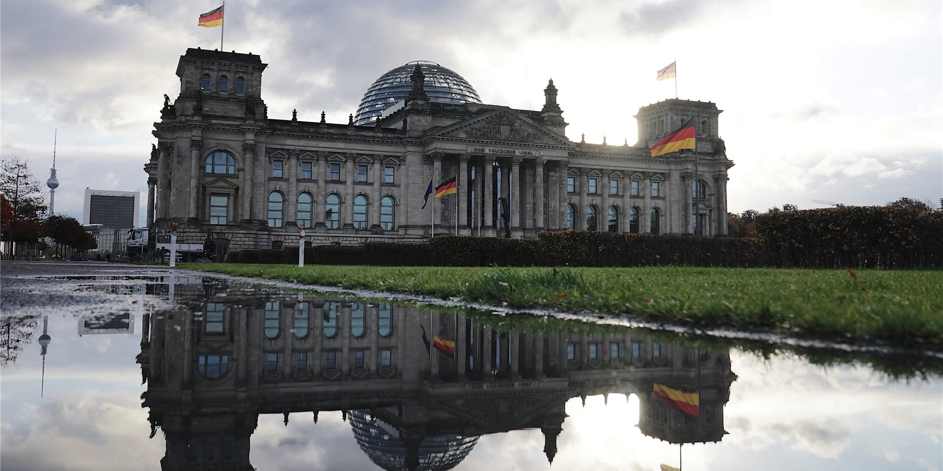 Die Delegierten der Lüner SPD wählen per Briefwahl, ob sie Michael Thews oder Thilo Scholle ins Rennen um die Bundestagskandidatur schicken wollen.