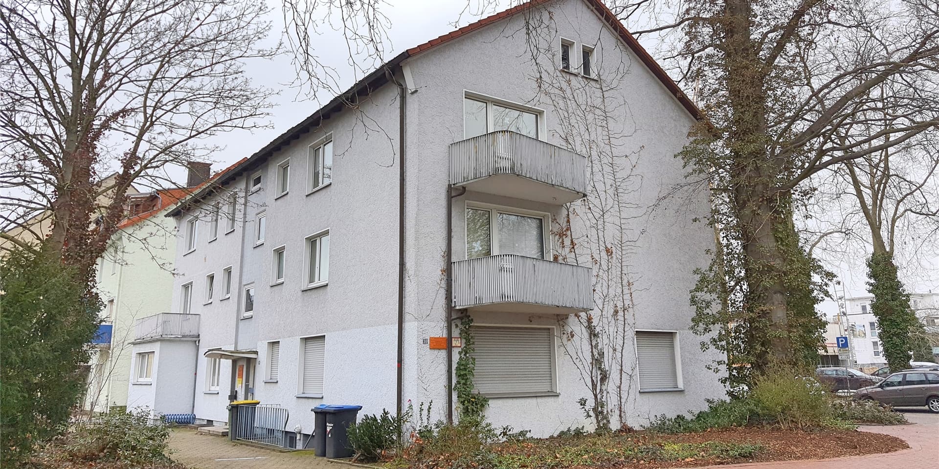 Die Adresse Allee 10 in Holzwickede beherbergte bis Ende 2022 das örtliche Bauamt. Seit Januar 2024 sind hier Flüchtlinge untergebracht.