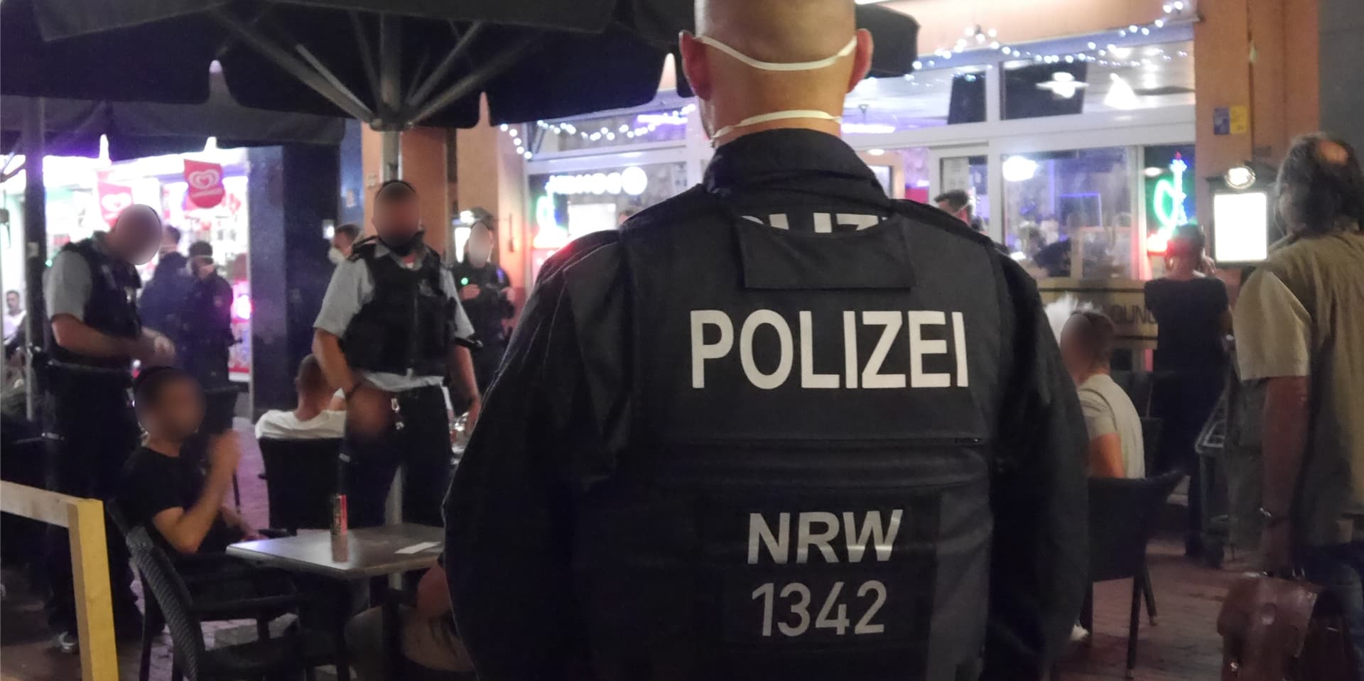 Im August hat die Polizei eine große Kontrollaktion in mehreren Shisha-Bars in Dortmund durchgeführt – abgebildet ist ein Lokal an der Münsterstraße.