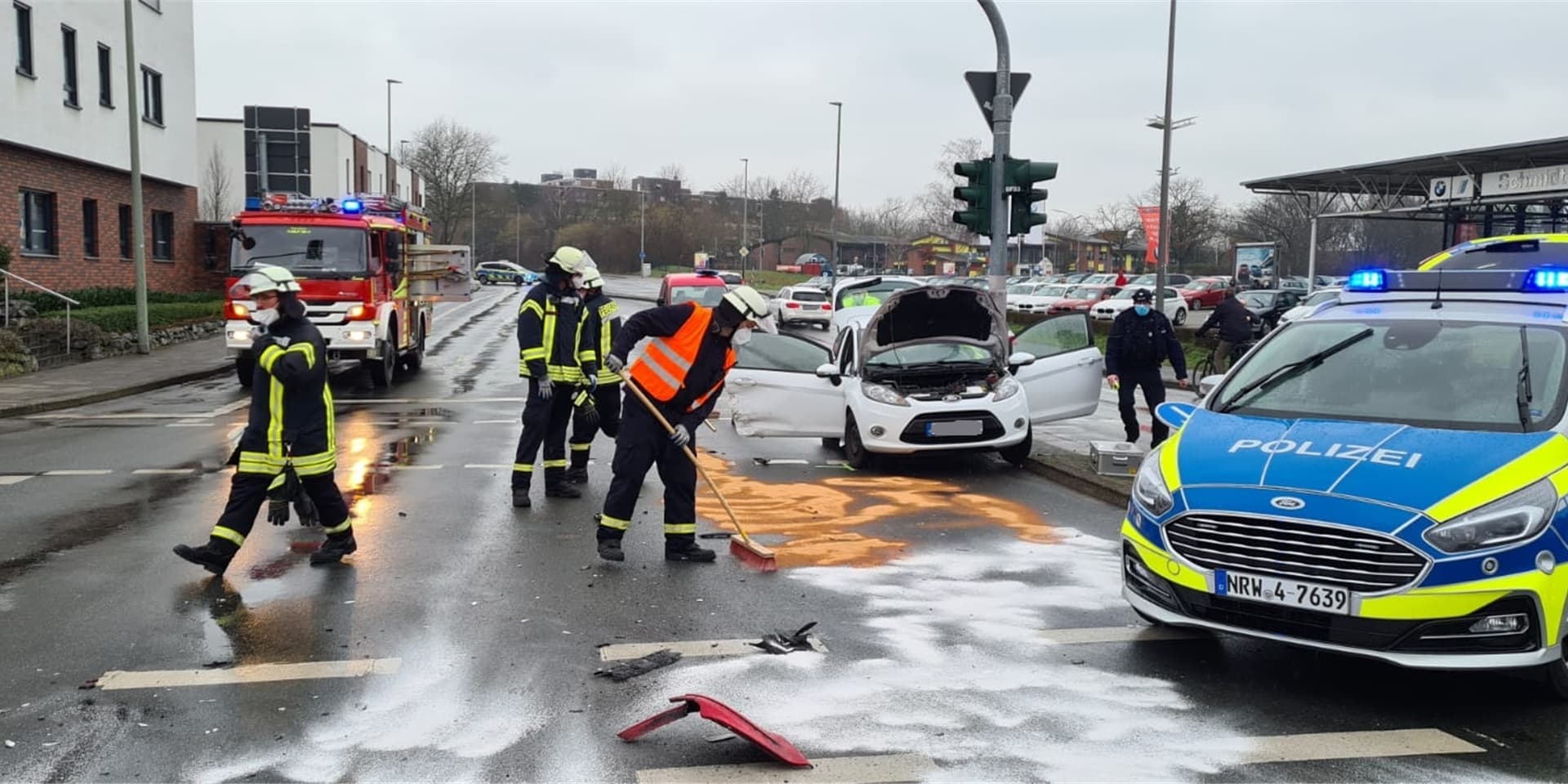 Zu einem Verkehrsunfall kam es am Samstagnachmittag auf der Ecke Penningrode/Münsterstraße in Werne. Dabei wurden fünf Personen verletzt.