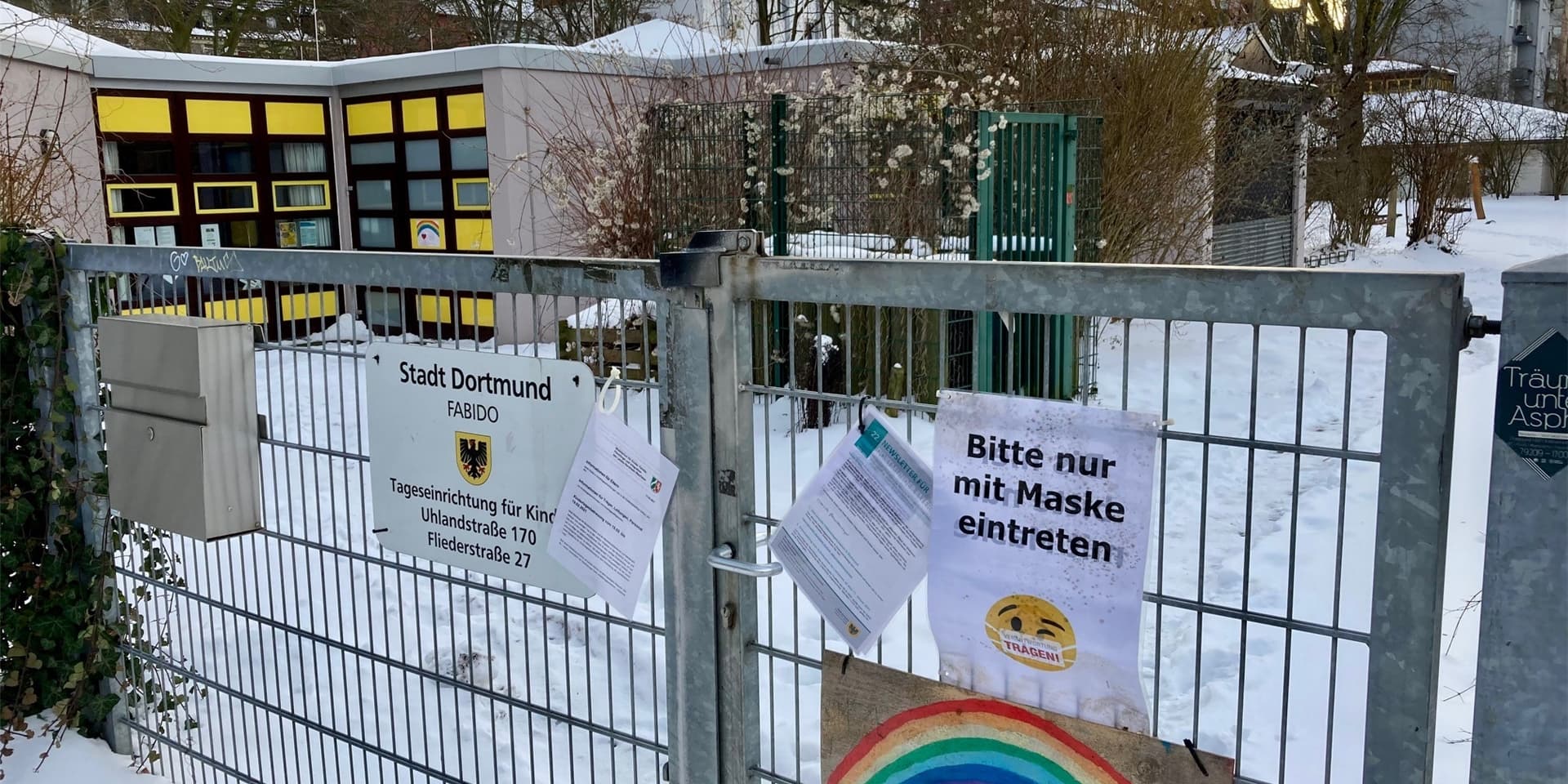 In dieser Kita an der Uhlandstraße in der Nordstadt wurde eine Erzieherin positiv auf die Corona-Mutation B.1.1.7 getestet.