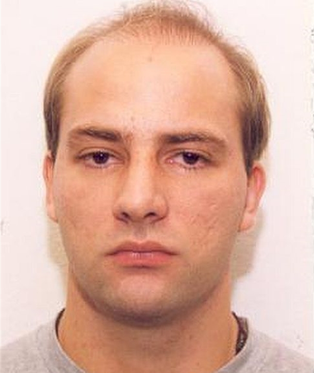 title attribut Mit diesem Foto wird nach Norman Volker Franz gefahndet.