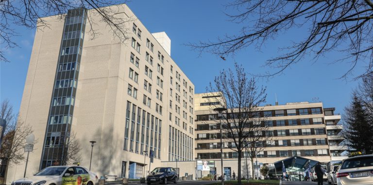 Die Dortmunder Klinik für Pneumologie, Infektiologie und internistische Intensivmedizin ist am Fredenbaumpark beheimatet.