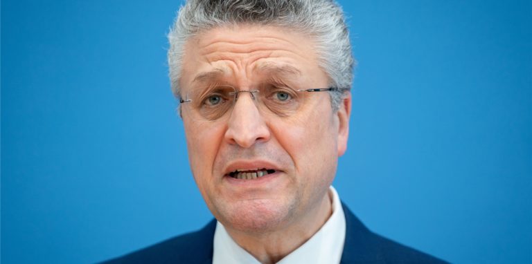 Lothar H. Wieler, Präsident des Robert-Koch-Institut (RKI) gibt eine Pressekonferenz zur Corona-Lage.