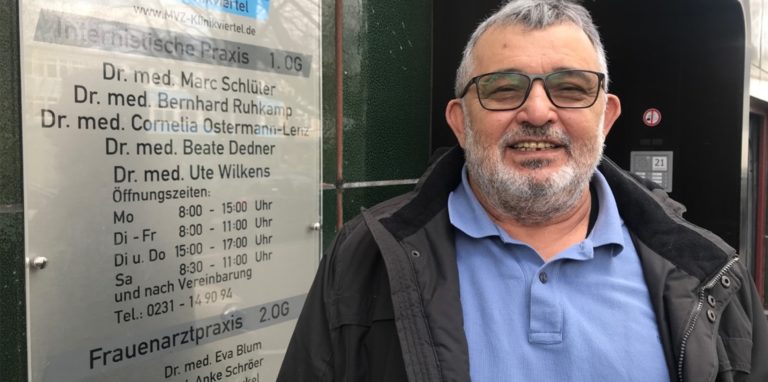 Vahdi Tekin (60) gehörte zu den ersten Dortmundern, die beim Hausarzt gegen Corona geimpft wurden.