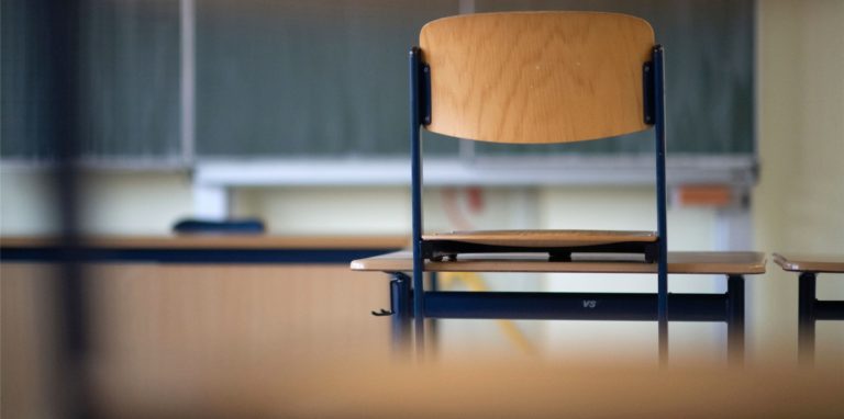 Klassenraum ohne Schüler – das ist nach den Osterferien der Normalfall in NRW.