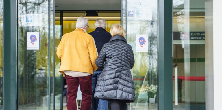 Die nächsten Jahrgänge können ab Freitag einen Impftermin vereinbaren.